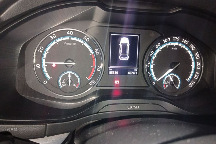 Skoda Karoq 2019 изображение автомобиля #13