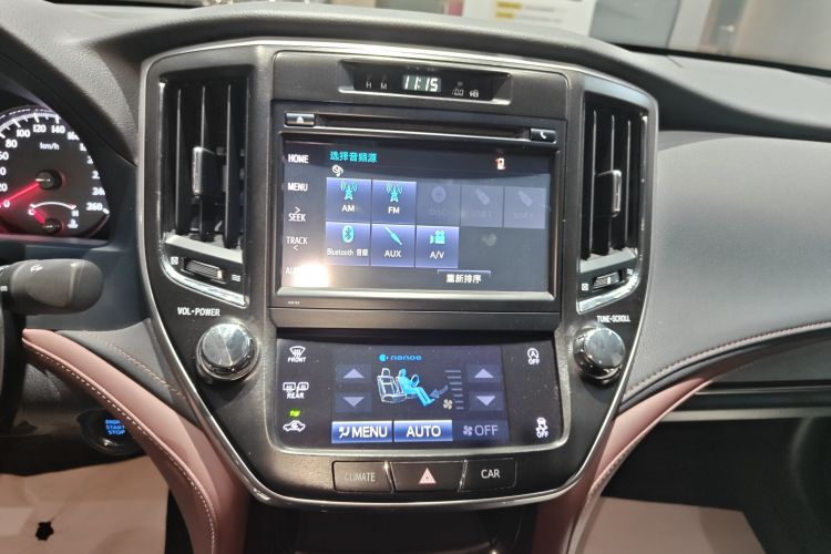 丰田 皇冠 2017 汽车图片 #13