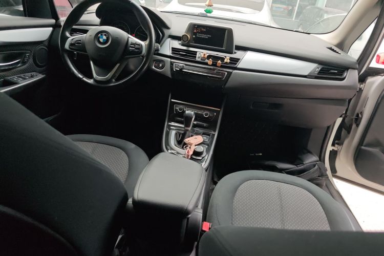 BMW 2 Series Tourer 2016 car image #13