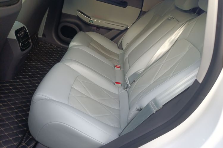 零跑汽车 零跑C01 2025 汽车图片 #13