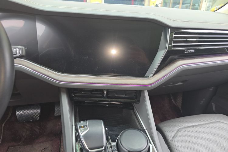 Volkswagen Touareg 2022 immagine di auto #13