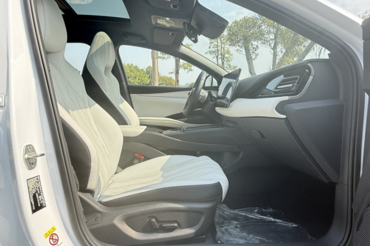 BYD Seal 06 New Energy 2025 car image #13