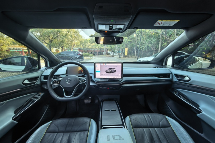 Volkswagen ID.4 X 2025 car image #13