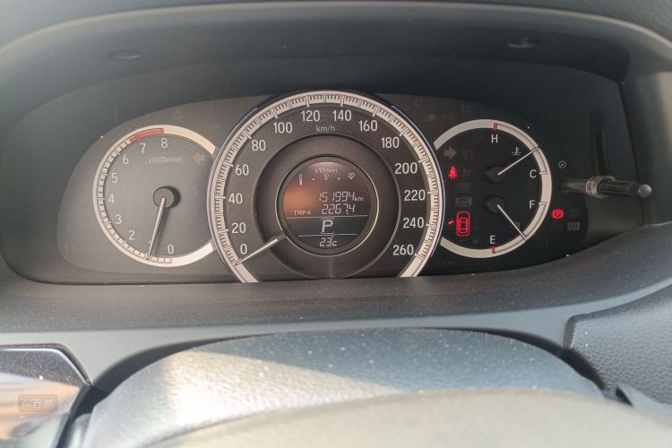 Honda Accord 2016 #13 Honda Accord 2016 car image #13