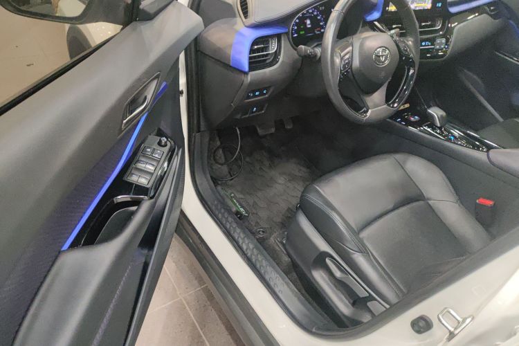 Toyota Izoa E 2020 imagen de coche #13