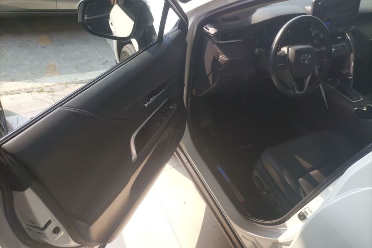 Toyota Venza 2023 immagine di auto #13