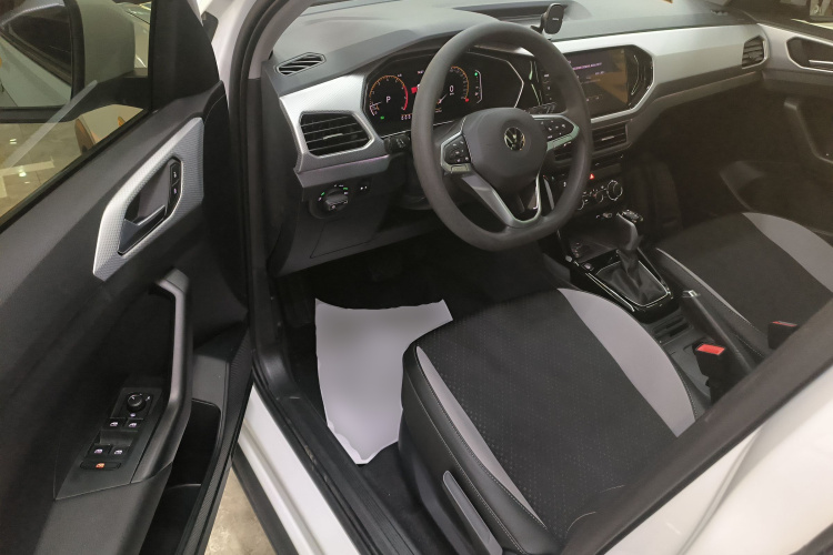 Tacqua 2025 car image #13