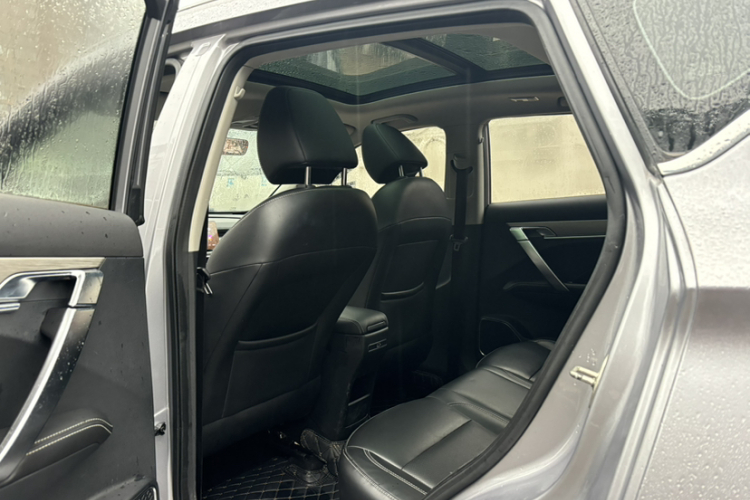 GEELY Coolray 2019 car image #13