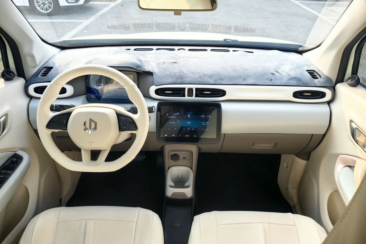 零跑汽车 零跑T03 2024 汽车图片 #13