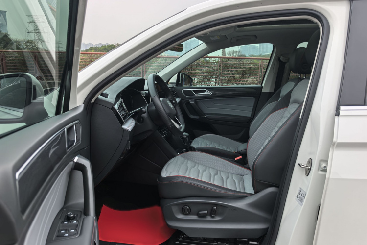 Volkswagen Tiguan L New Energy 2022 car image #13
