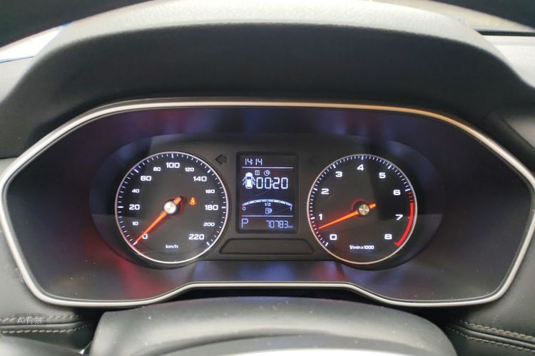 Roewe RX3 2021 изображение автомобиля #13