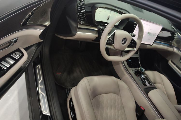 BYD Han 2024 car image #13