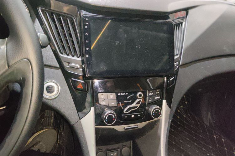 Hyundai Sonata 2015 car image #13