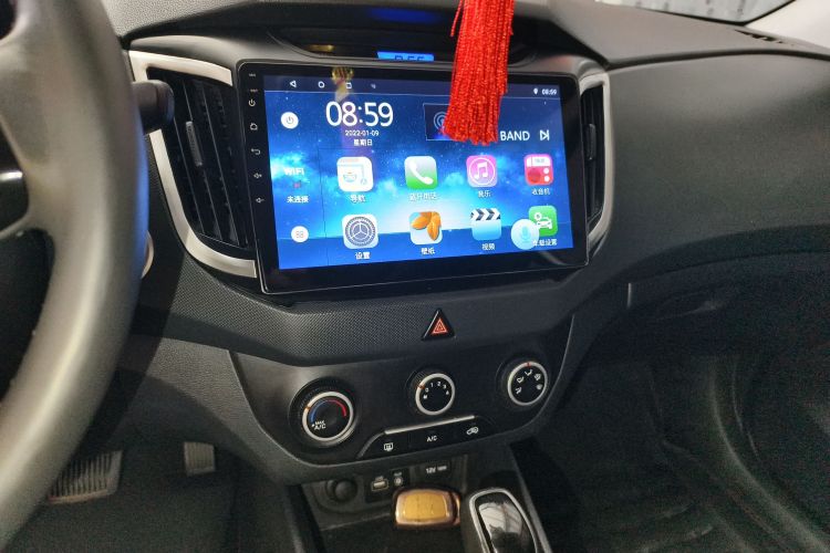 Hyundai ix25 2016 car image #13