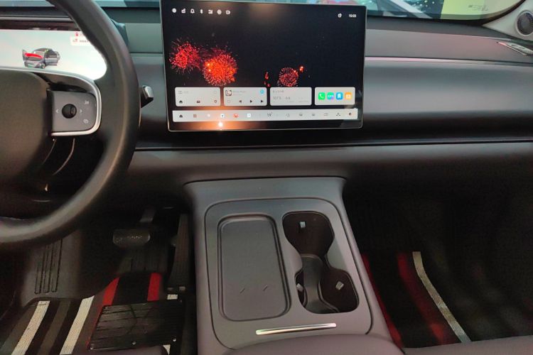 零跑汽车 零跑C10 2025 汽车图片 #13