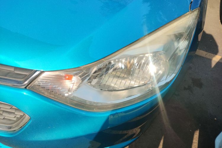 Chevrolet Sail 2015 immagine di auto #13