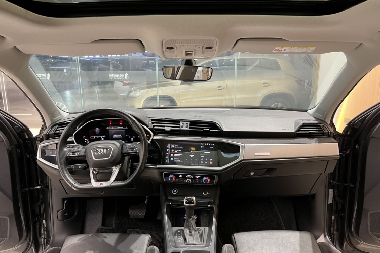 Audi Q3 Sportback 2022 car image #13