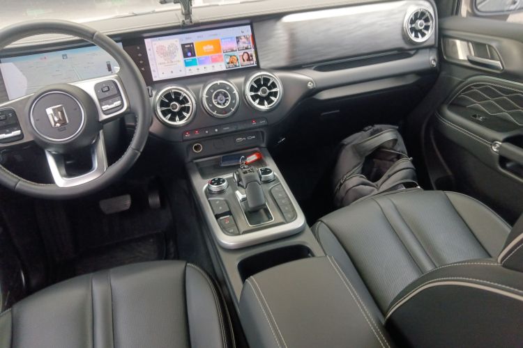 Tank 300 New Energy 2024 #13 Tank 300 New Energy 2024 car image #13