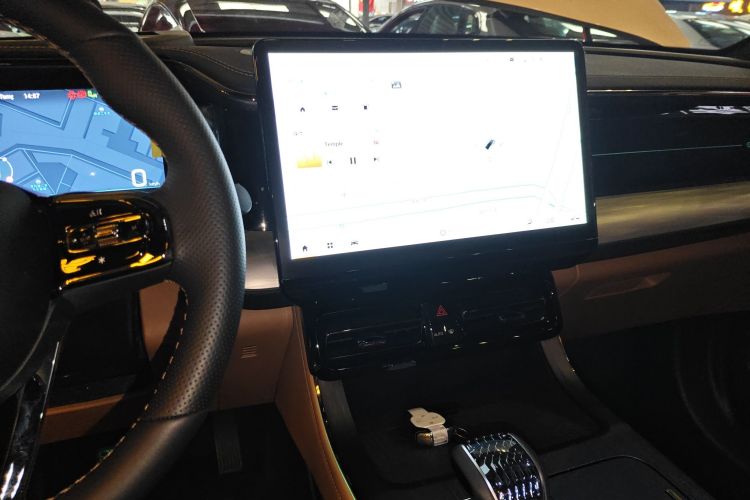 GAC Trumpchi ES9 2023 car image #13