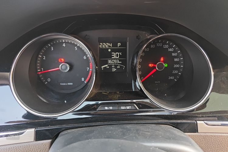 Volkswagen Bora 2015 immagine di auto #13