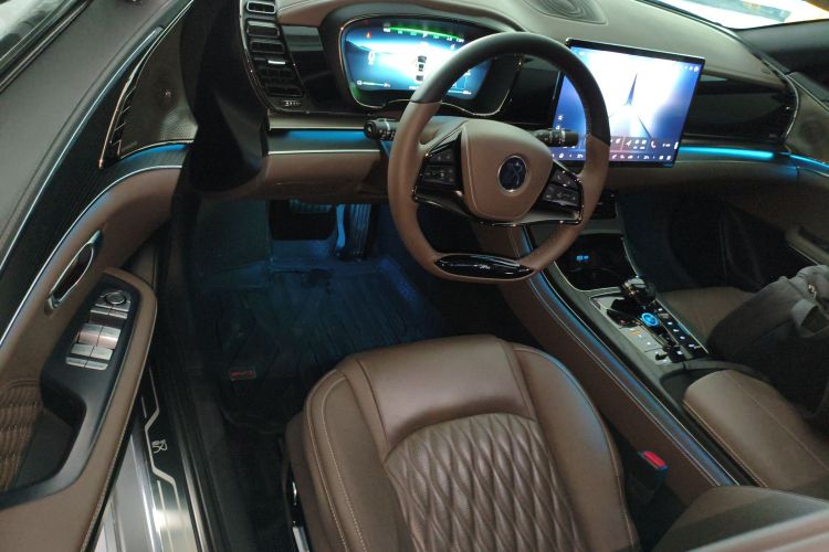 BYD Han 2024 car image #13