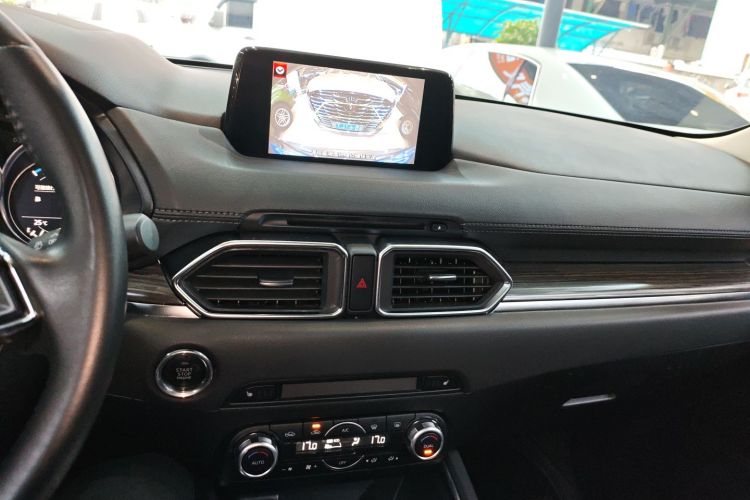 Mazda CX-5 2019 car image #13