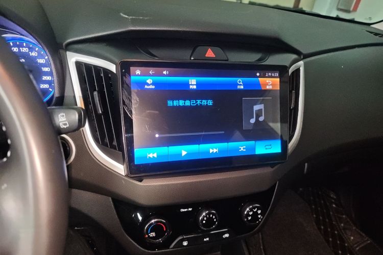 Hyundai ix25 2017 car image #13