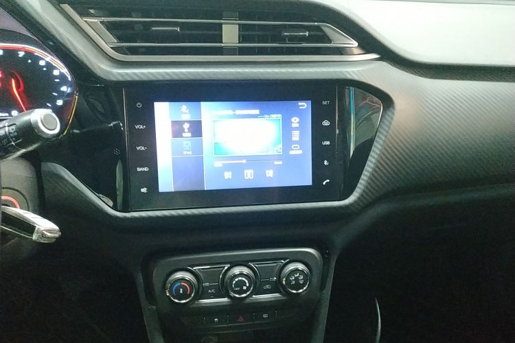 Chery Tiggo 3x 2019 #13 Chery Tiggo 3x 2019 car image #13