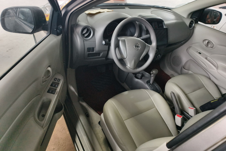 Nissan Sunny 2019 car image #13