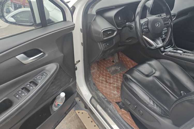 Hyundai Santa Fe 2019 #13 Hyundai Santa Fe 2019 car image #13