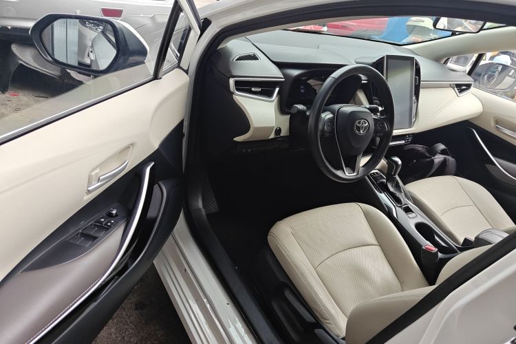Toyota Corolla 2019 #13 Toyota Corolla 2019 car image #13