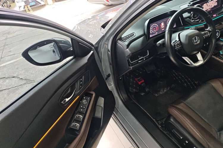 Honda Inspire 2023 car image #13