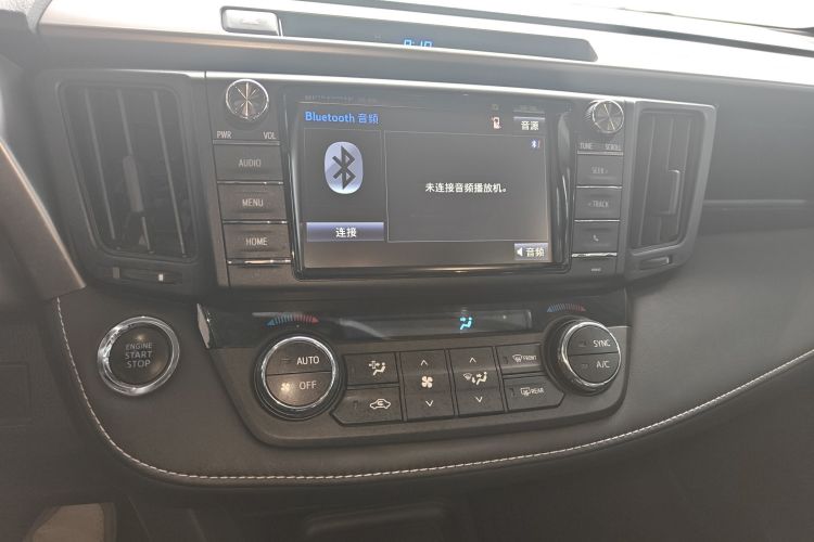Toyota RAV4 2019 #13 Toyota RAV4 2019 car image #13