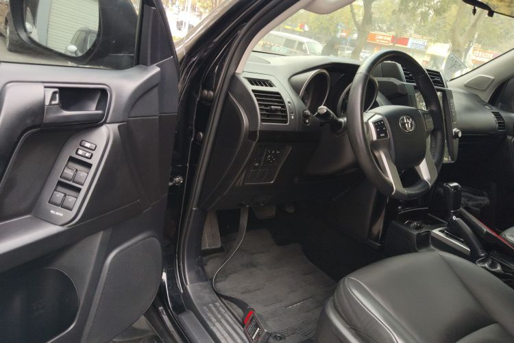 Toyota Prado (Imported) 2014 #13 Toyota Prado (Imported) 2014 image de voiture #13