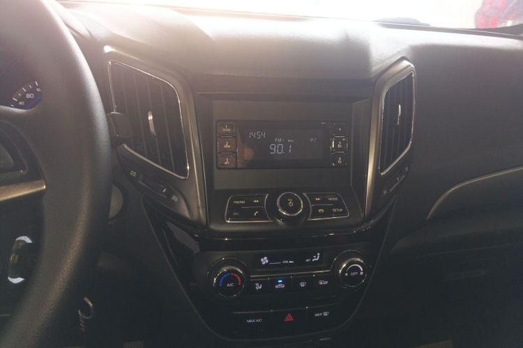 Changan CS15 2017 immagine di auto #13