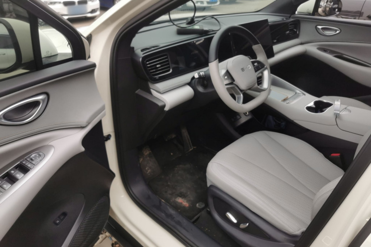 BYD Sea Lion 06 New Energy 2025 car image #13