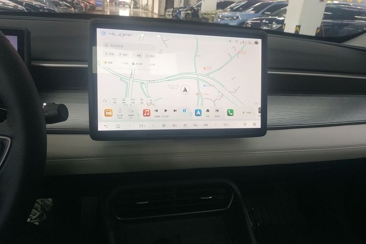 BYD Seal 05 DM-i 2025 immagine di auto #13