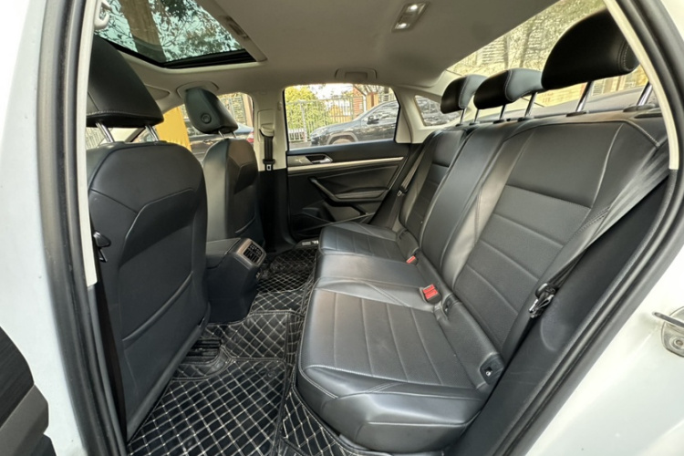 Volkswagen Lavida 2019 #13 Volkswagen Lavida 2019 car image #13
