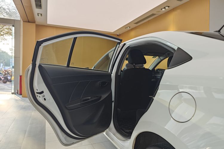 Toyota Yaris L Zhixiang 2019 صورة سيارة #13