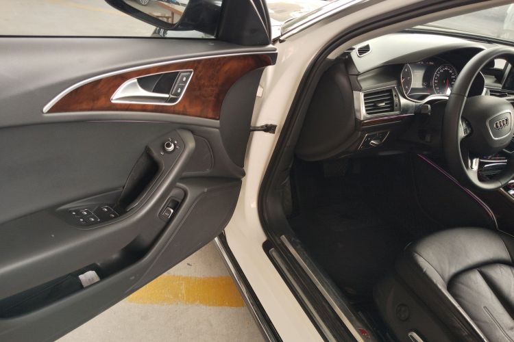 Audi A6L 2016 car image #13