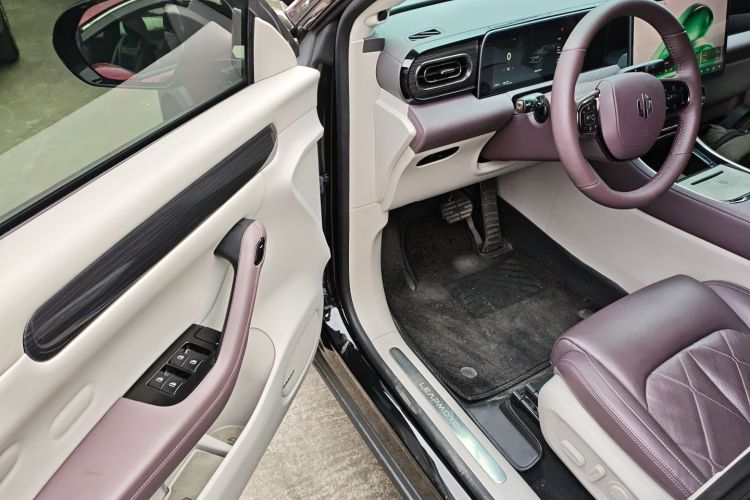 Leapmotor C11 2024 car image #13