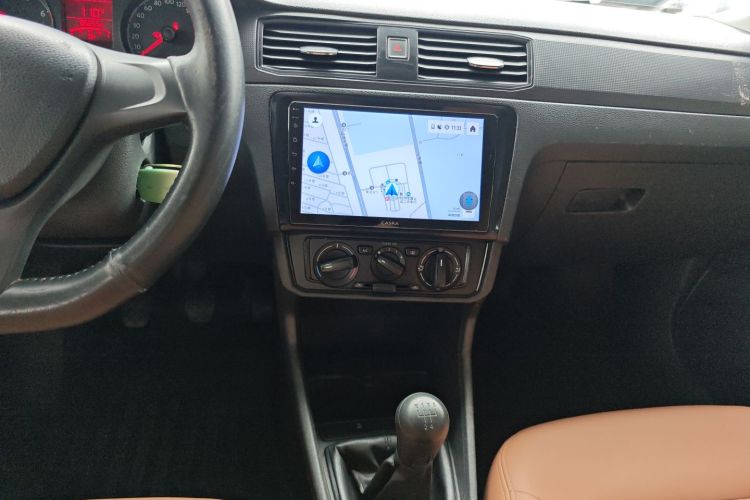 Santana 2019 car image #13