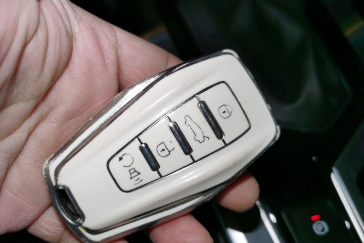 GEELY Emgrand L 2023 car image #13