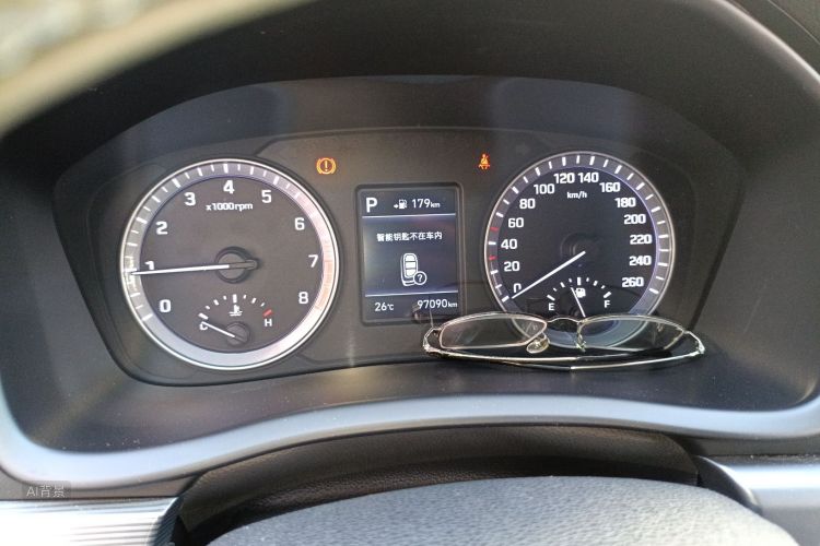 Hyundai Sonata 2018 immagine di auto #13