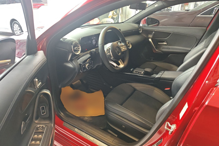 Mercedes-Benz A Class 2020 car image #13