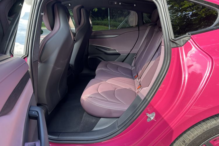 MI SU7 2025 car image #13