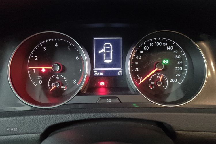 Volkswagen Golf 2019 car image #13