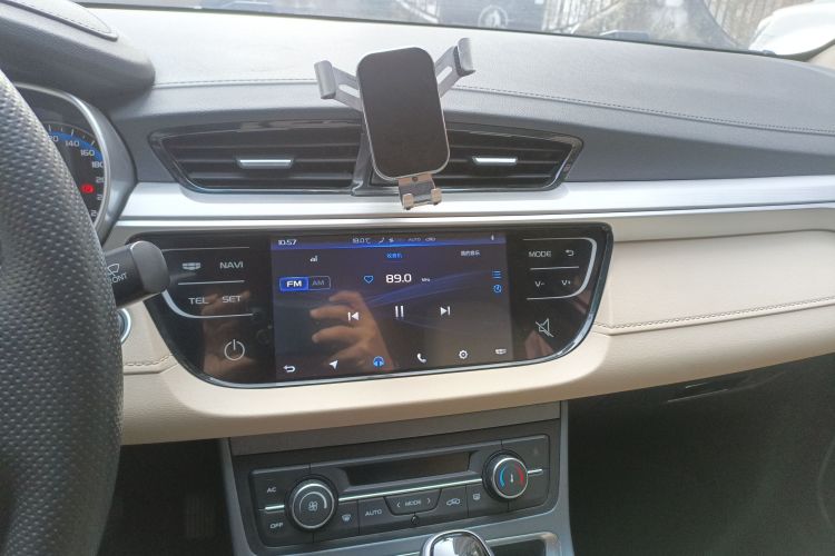 GEELY Emgrand 2018 #13 GEELY Emgrand 2018 car image #13