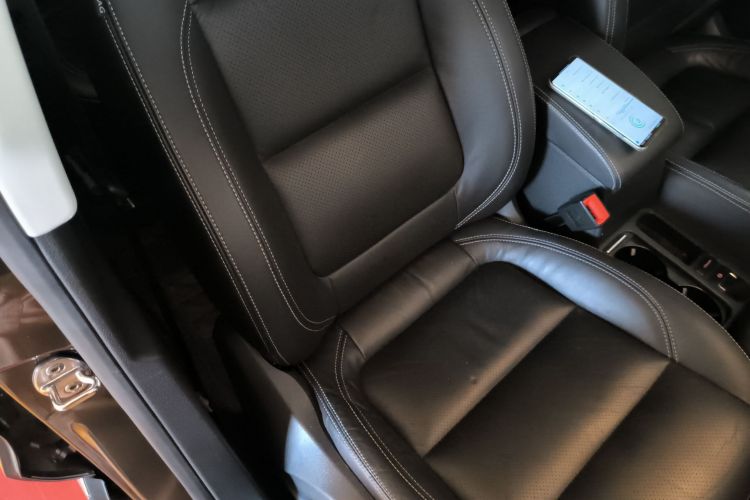Volkswagen Tiguan 2016 car image #13