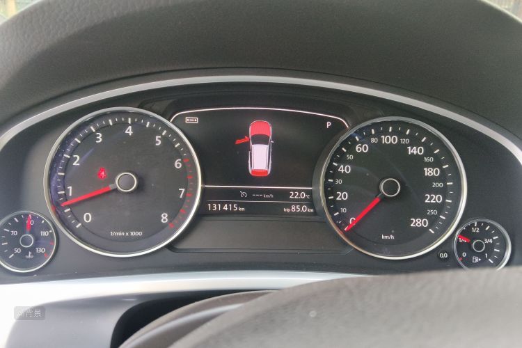 Volkswagen Touareg 2015 car image #13